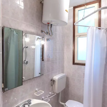Apartamento With Pool In 45685